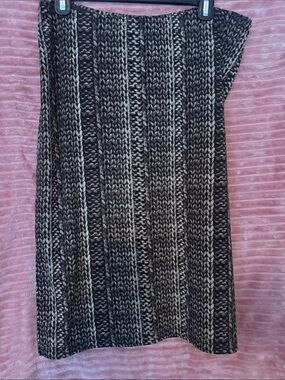 BCBGMaxAzria Black and White Knit Skirt